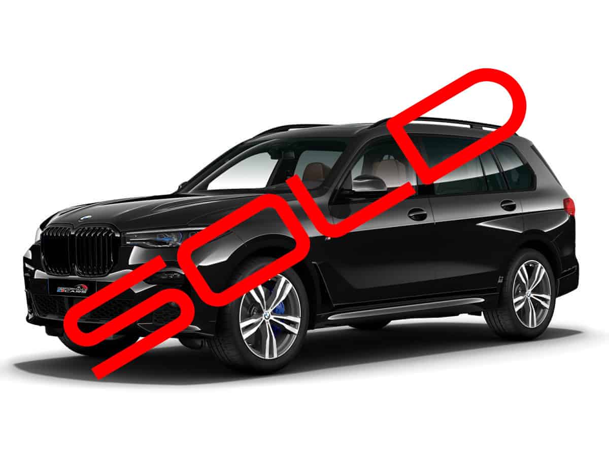 2023-BMW-X7-M5.0i